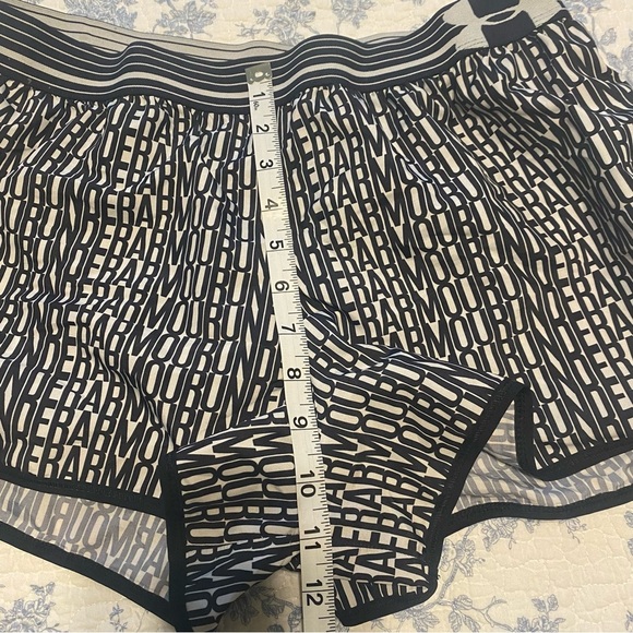 Under Armour Black and White Logo Print Shorts with Liner 3” Inseam - Picture 6 of 9